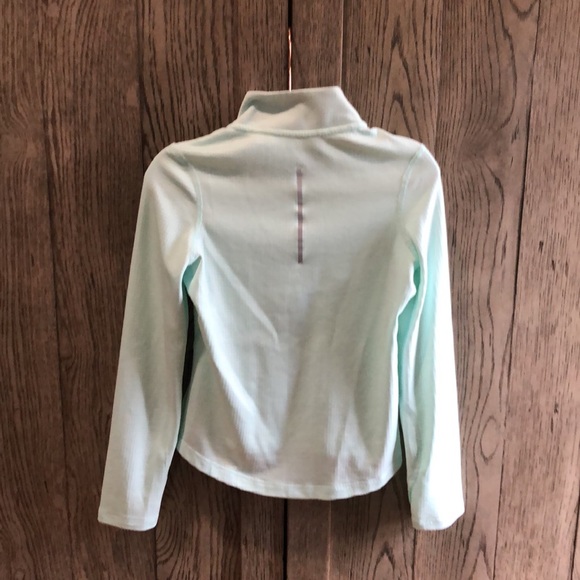 SALE Nike 2 Shirts Bundle (Dry Fit Long Sleeve & White Nike Logo Sweater) - Picture 4 of 9